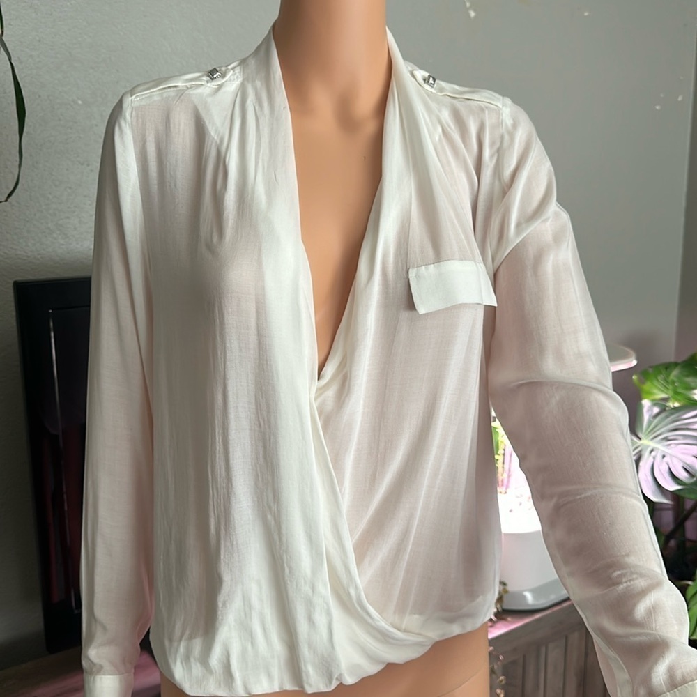 White House black market blouse - Picture 2 of 8